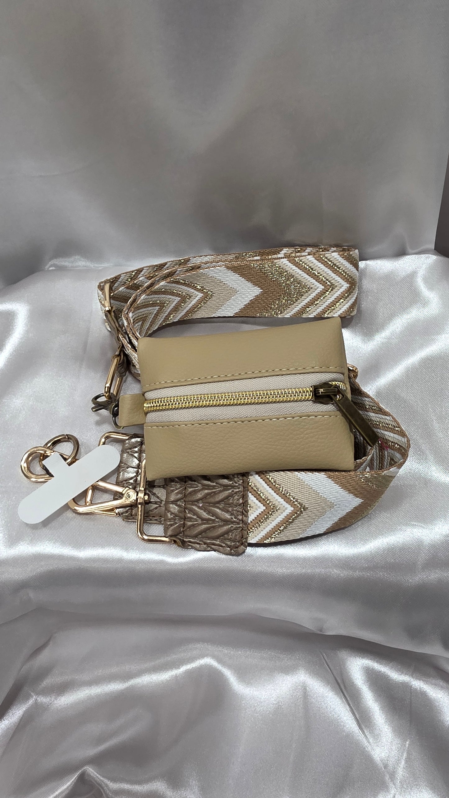 Cellphone Sling with zippered pouch