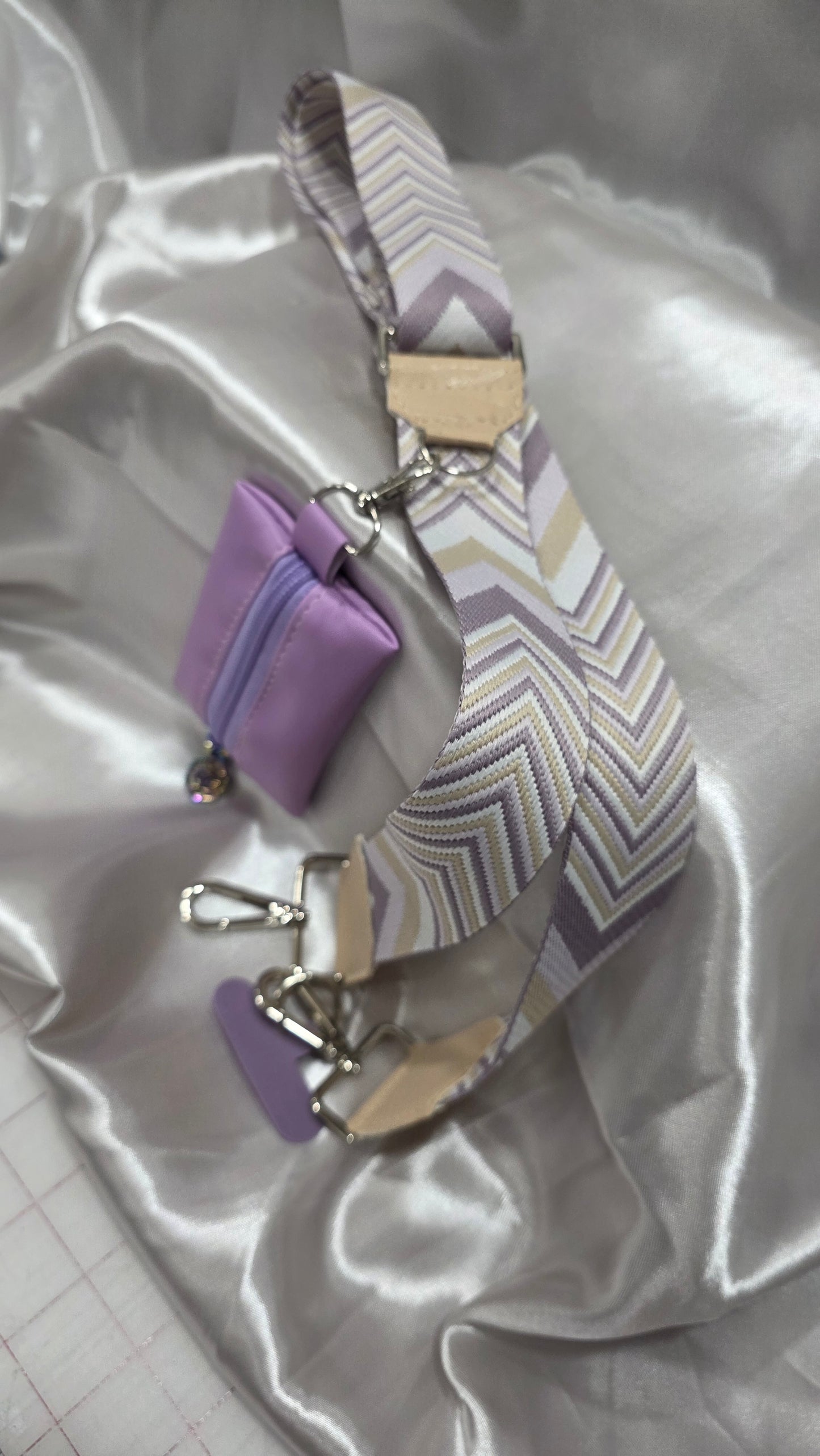 Cellphone Sling with zippered pouch